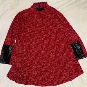 ❤️John Mark Sweater Women’s Size M❤️